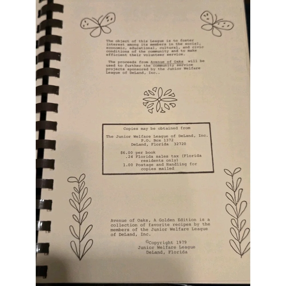 1979 Vintage Cookbook Junior League Deland FL  Avenue of Oaks A Golden Edition